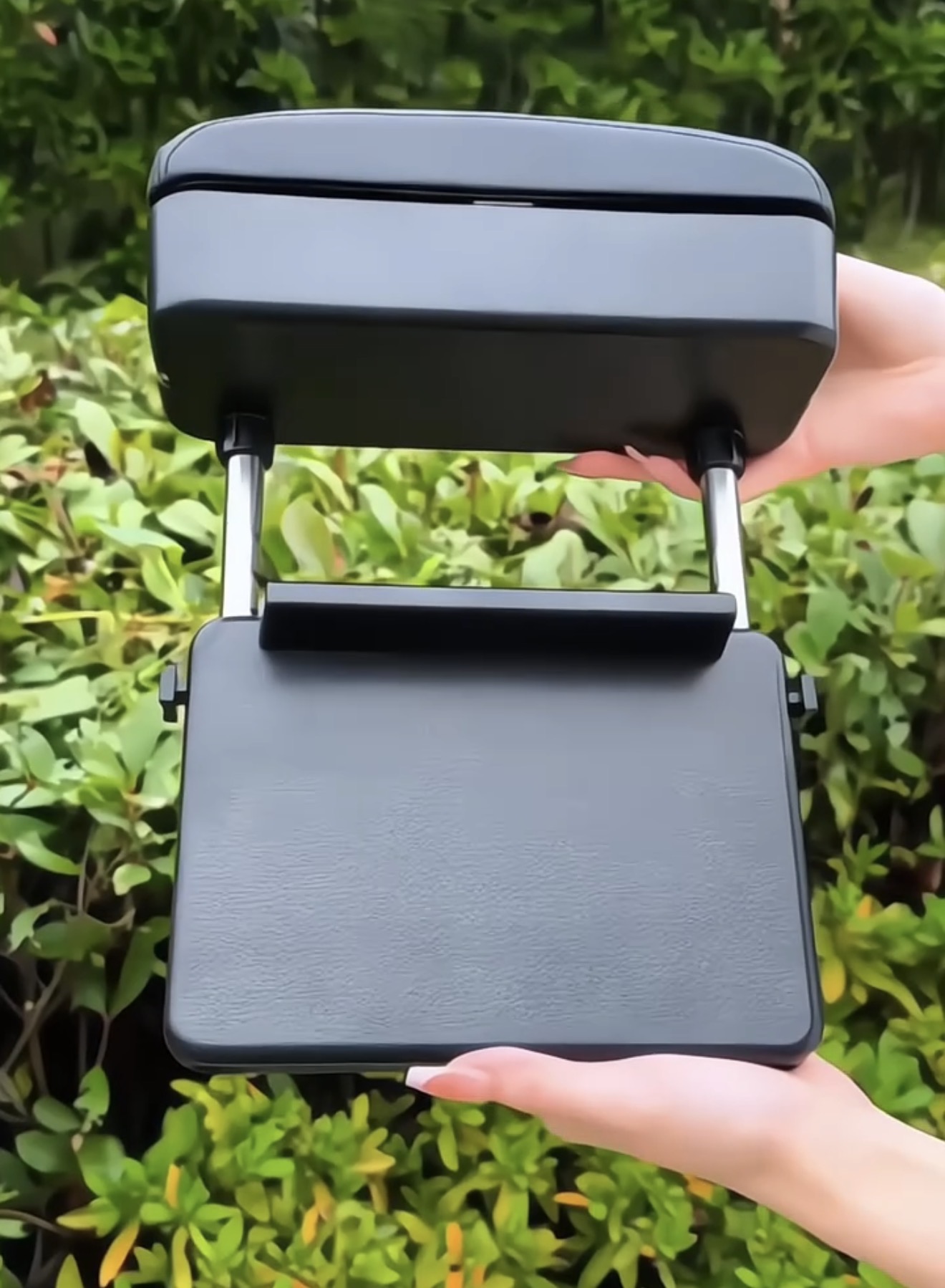Rest&Charge Wireless Charging Smart Armrest 