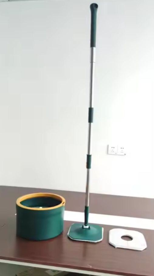 Dirty-Clean Water Seperation Spin Mop